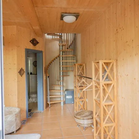 Aurora Apartment Kraig