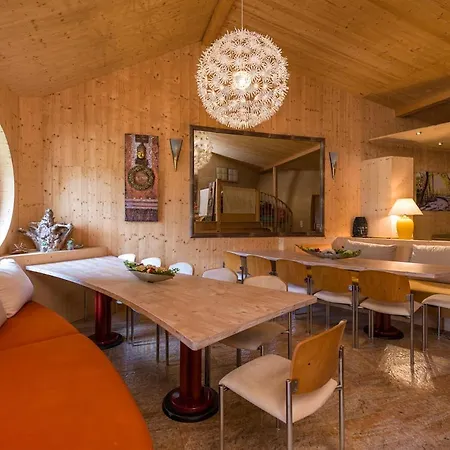 Aurora Apartment
