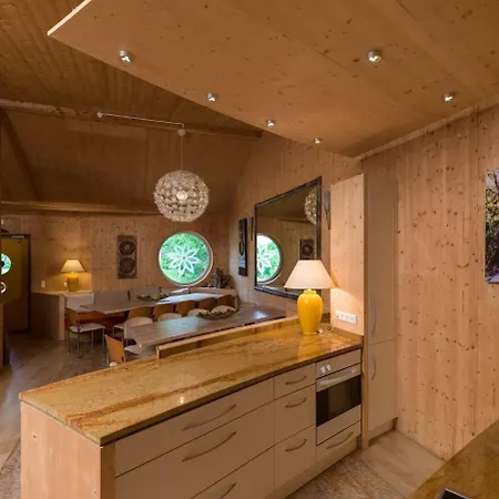 Aurora Apartment *